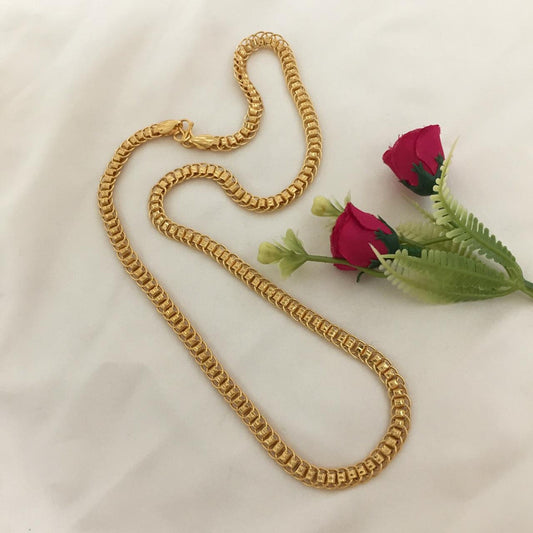 A gold chain necklace with a lobster clasp.