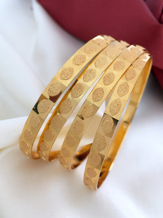 Plain Brass Bangles Embossed - 4Pcs