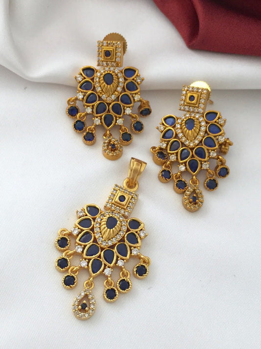 American Diamond Dollar With Earrings - Blue